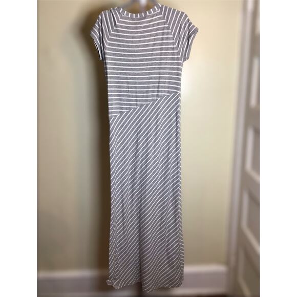 Athleta Women Scoop Neck Striped Maxi Dress Sz.Med EUC Gray Comfortable Athletic - Picture 5 of 9